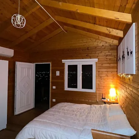 Jupis Chalet-city View Getaway