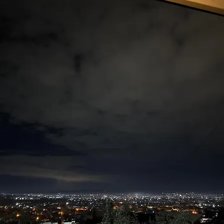 Jupis Chalet-city View Getaway