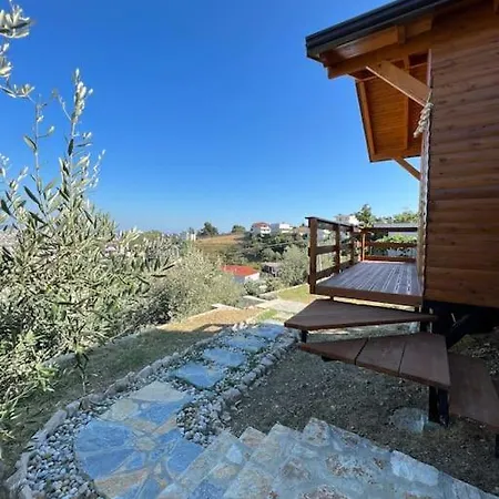 Jupis Chalet-city View Getaway * Durrës