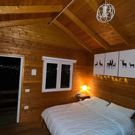 Jupis Chalet-city View Getaway Durrës