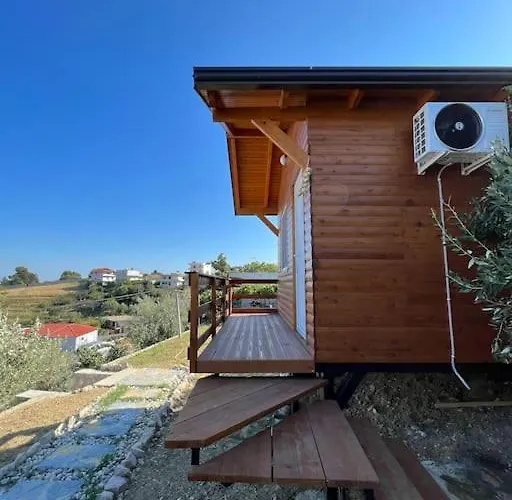 Jupis Chalet-City View Getaway Durres