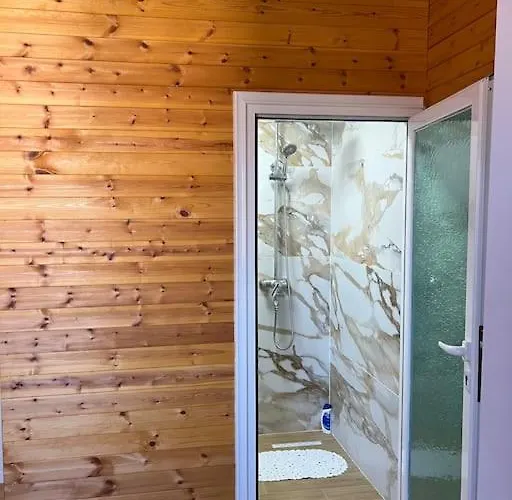 Jupis Chalet-City View Getaway Chalet Durres